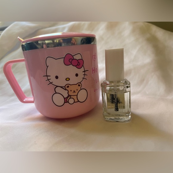 Hello Kitty Brand New Stainless Steel Mug Insulated - Picture 2 of 7